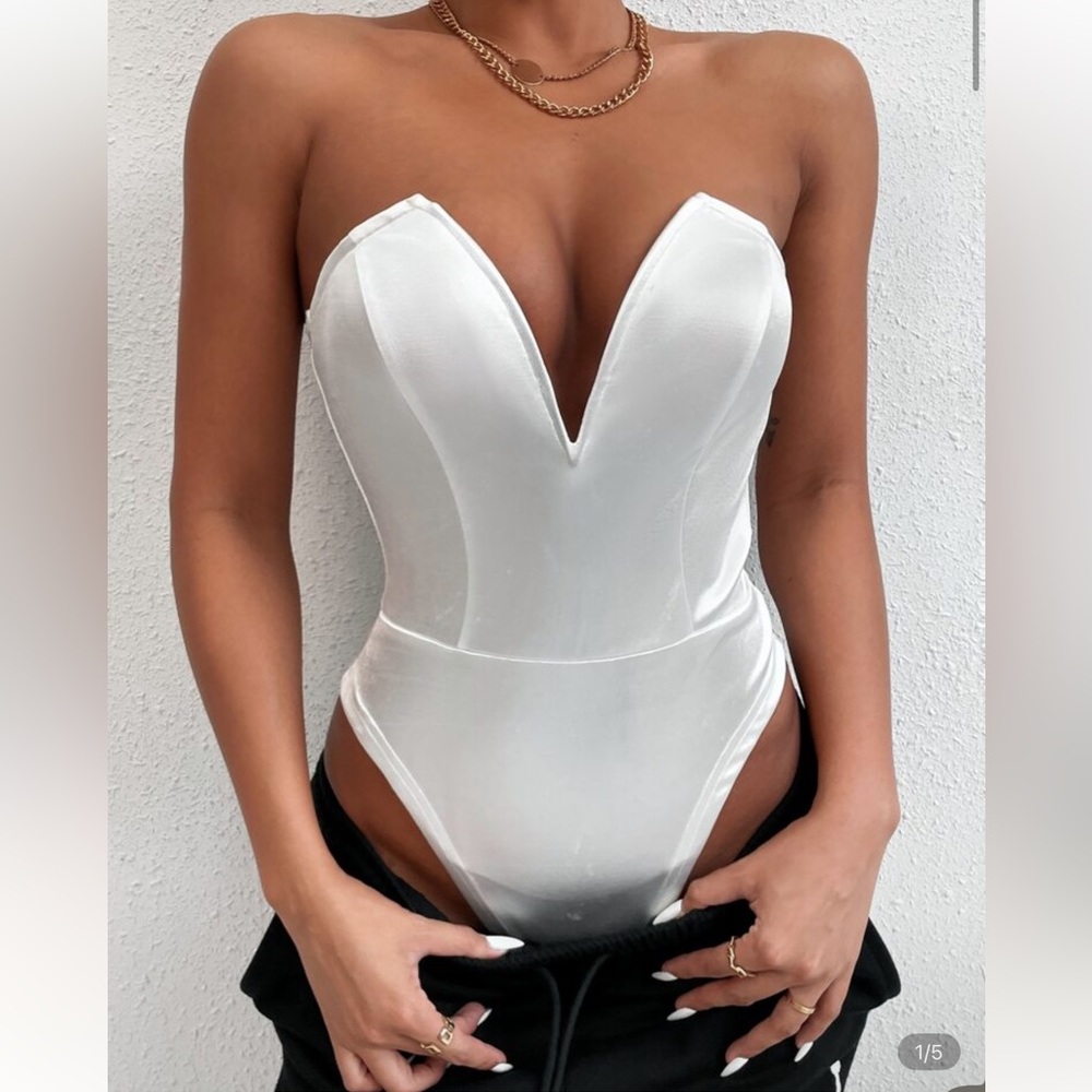 SHEIN White Strapless Bodysuit